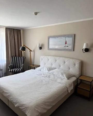 Pine Hotel 4*