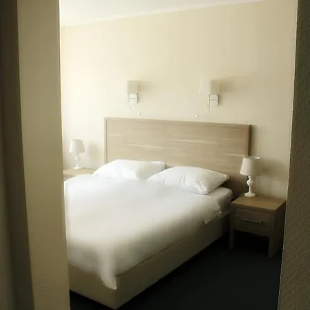 Hotel Pine